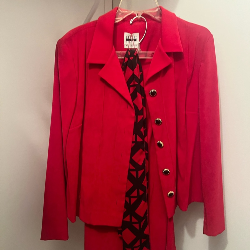Leslie Fay Bold Red Blazer with Black Accents